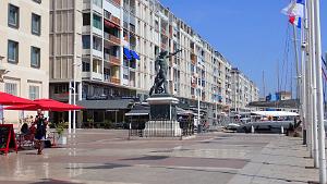 6  Toulon Les quais